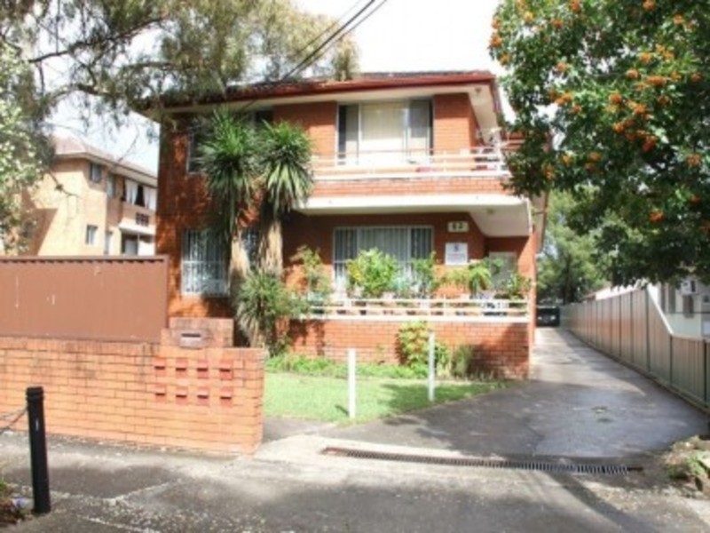 8/82 Wangee Road, Lakemba NSW 2195
