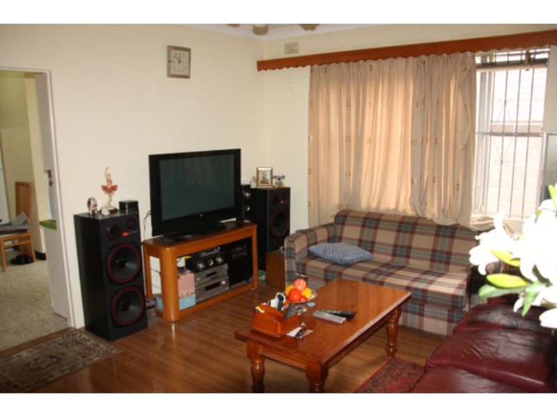 1/28 MATTHEWS  Street, Punchbowl NSW 2196