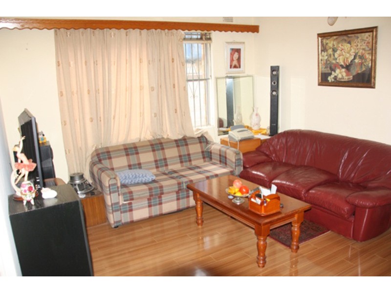 1/28 Mathew Street, Punchbowl NSW 2196