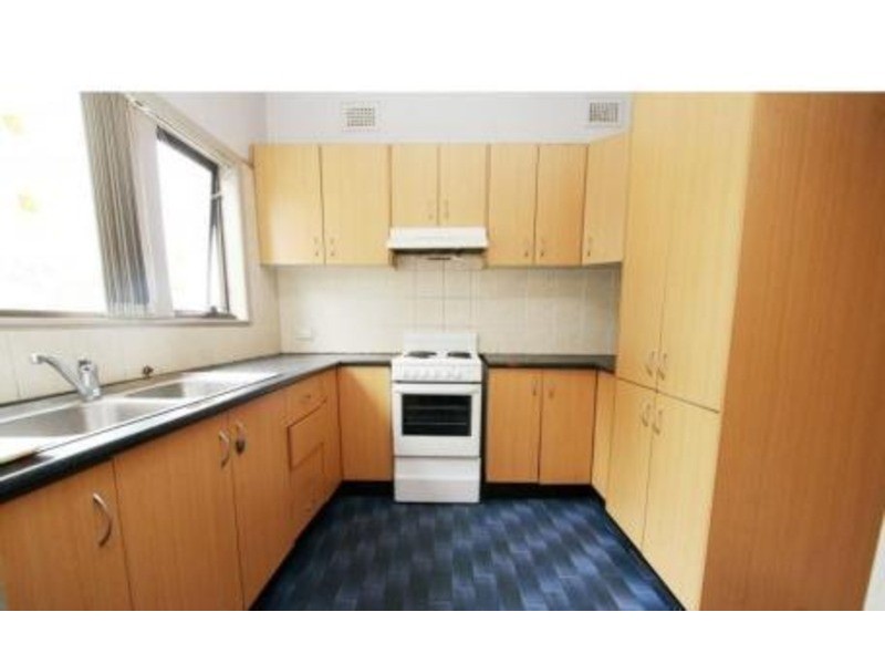 32 LEONARD  Street, Bankstown NSW 2200