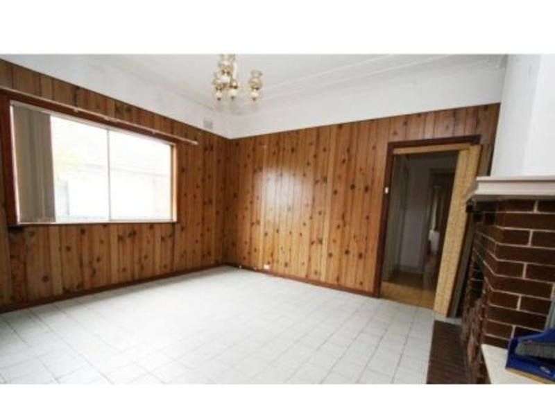 32 LEONARD  Street, Bankstown NSW 2200