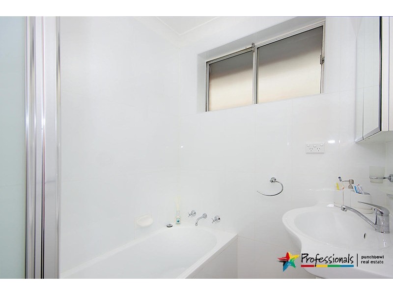 27 ILLAWONG Crescent, Greenacre NSW 2190