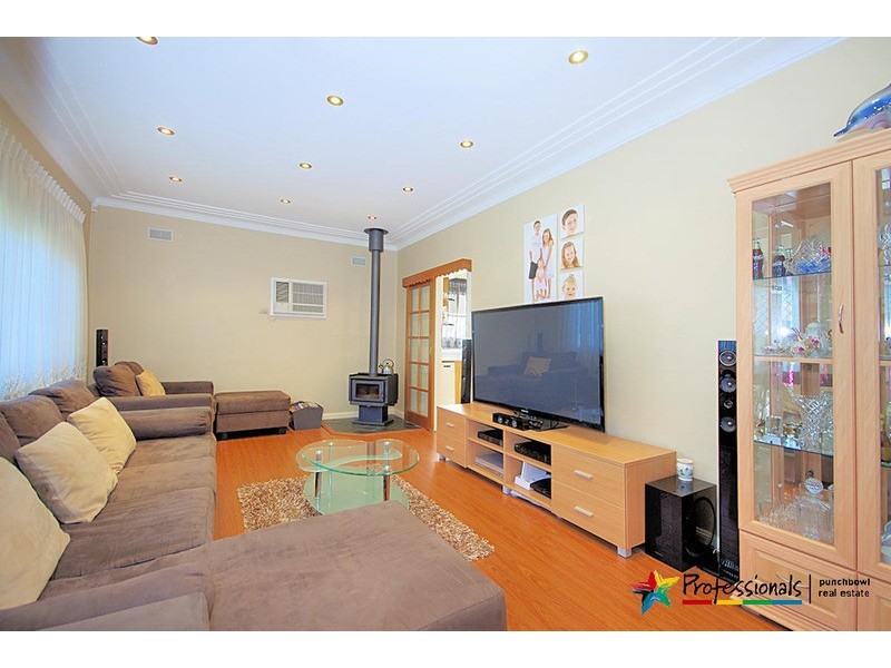 52 CHRISTIAN Road, Punchbowl NSW 2196