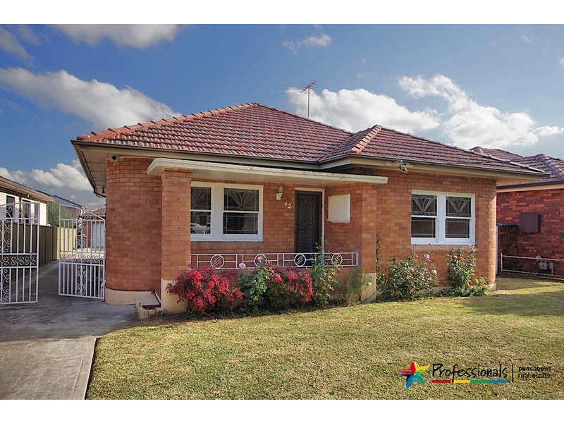 42 GRIFFITHS  Avenue, Punchbowl NSW 2196