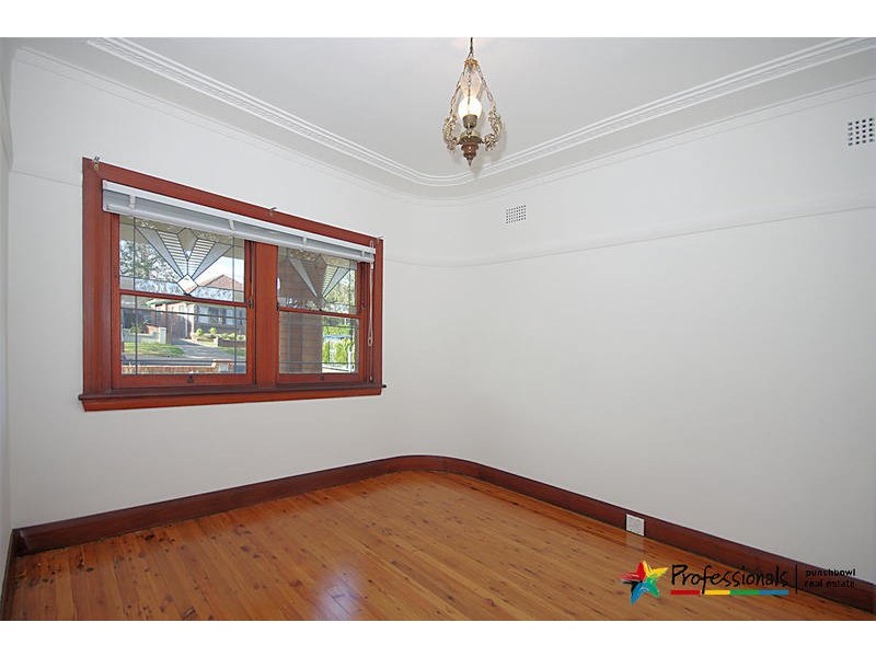 42 GRIFFITHS  Avenue, Punchbowl NSW 2196