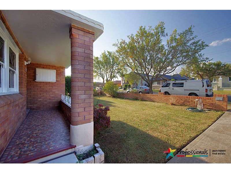 42 GRIFFITHS  Avenue, Punchbowl NSW 2196