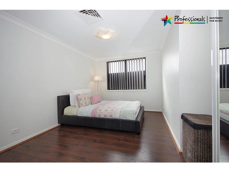 5/17 SUNSET Avenue, Bankstown NSW 2200
