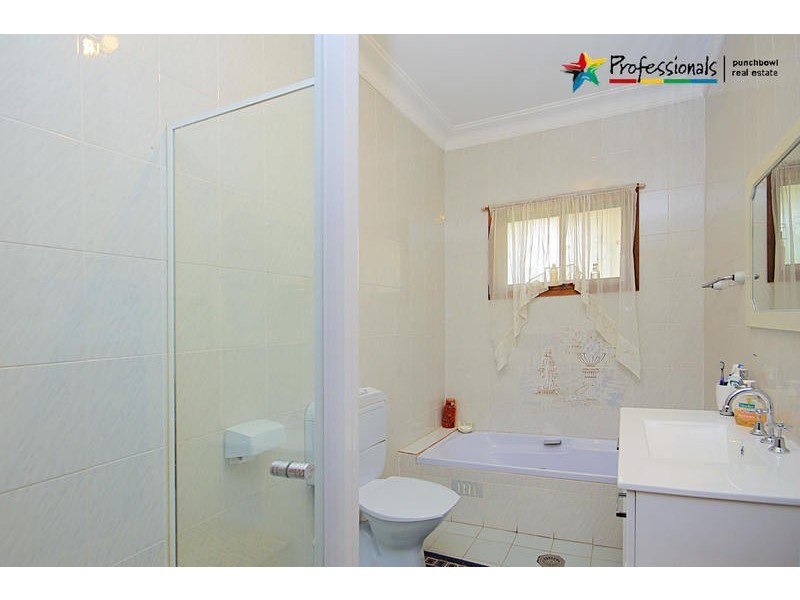 22 AUSTIN Avenue, Beverly Hills NSW 2209