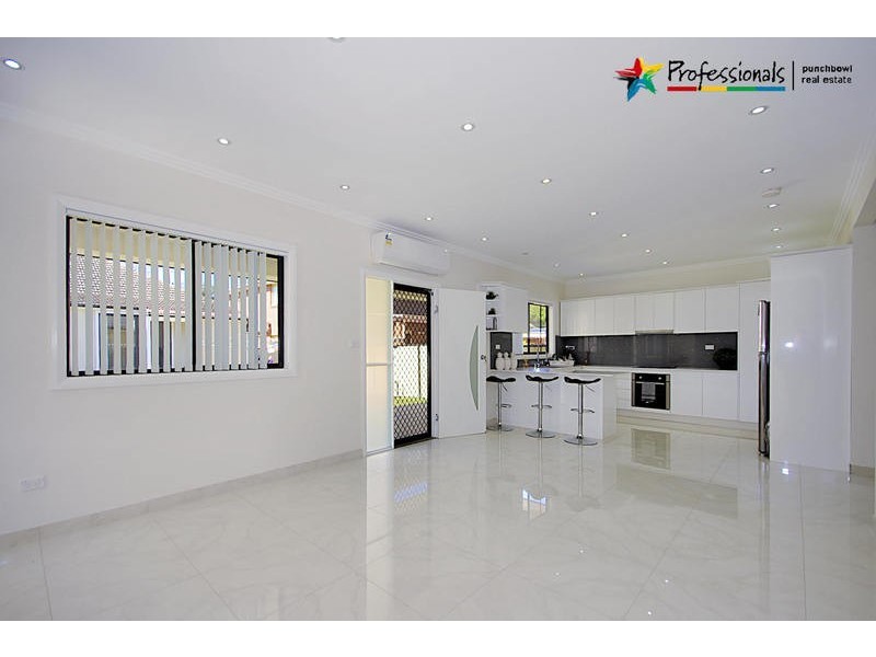 15 MONS Street, Condell Park NSW 2200