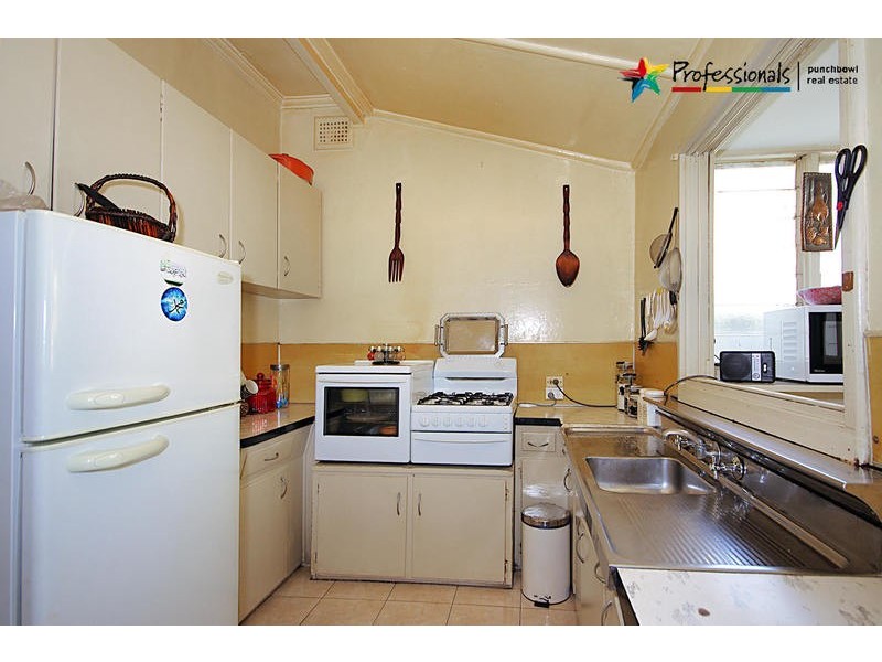10 DEFOE Street, Wiley Park NSW 2195