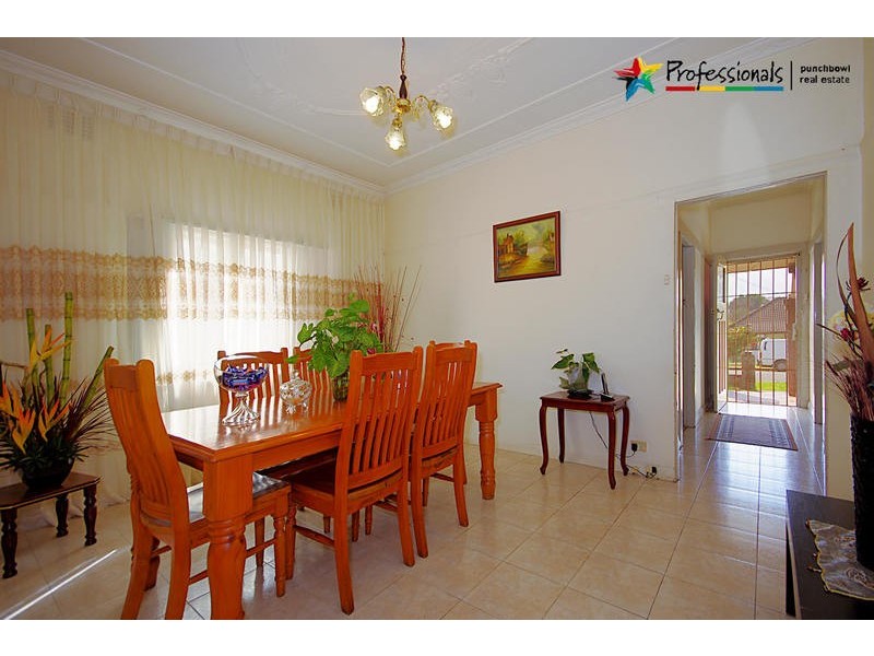 10 DEFOE Street, Wiley Park NSW 2195