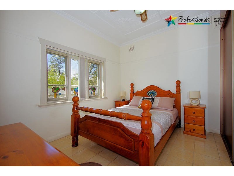 10 DEFOE Street, Wiley Park NSW 2195
