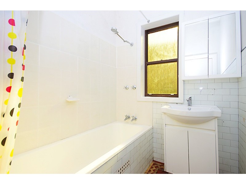 5 warren Parade, Punchbowl NSW 2196