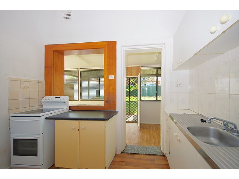 5 warren Parade, Punchbowl NSW 2196