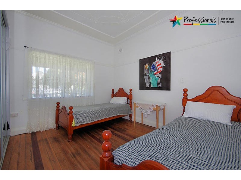 4 RAWSON Street, Wiley Park NSW 2195