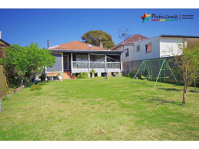 4 RAWSON Street, Wiley Park NSW 2195