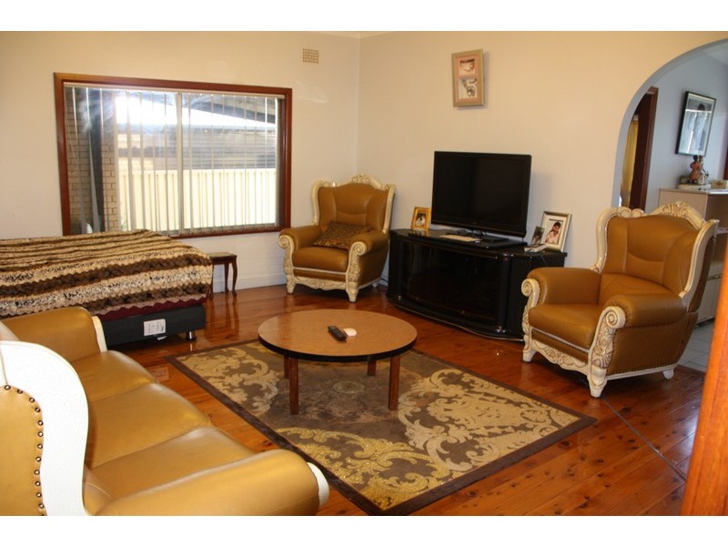 71 ELDRIDGE Road, Condell Park NSW 2200