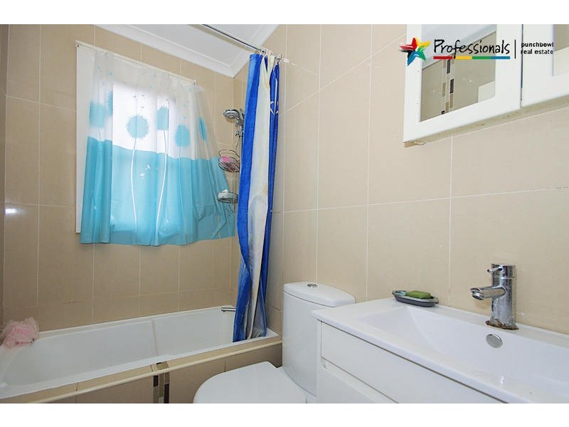 8 BLENMAN Avenue, Punchbowl NSW 2196