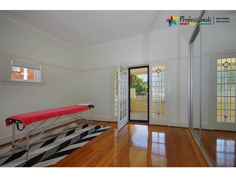 125 WONIORA Road, South Hurstville NSW 2221