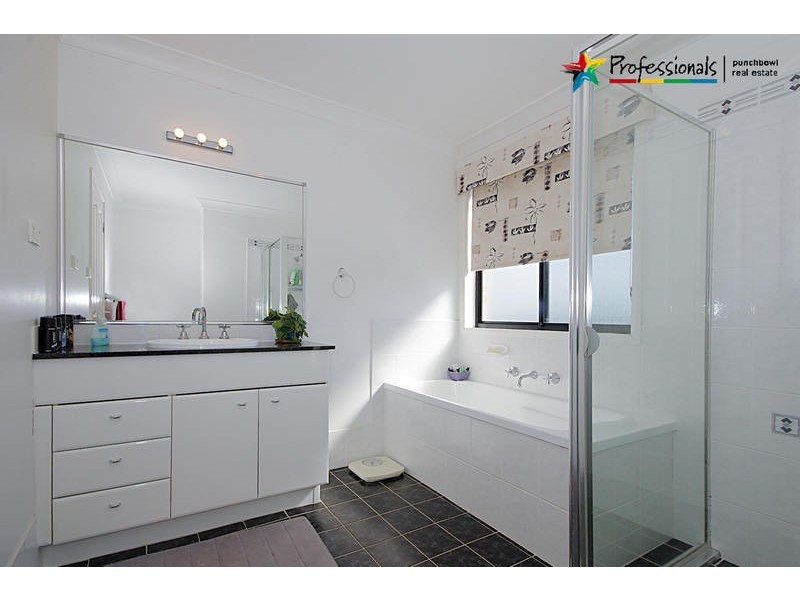 22 PARKLAND Avenue, Punchbowl NSW 2196