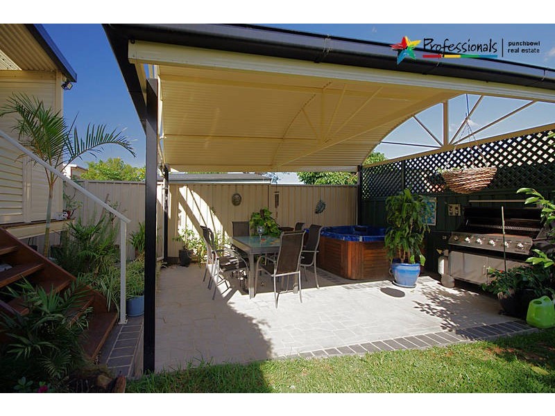 22 PARKLAND Avenue, Punchbowl NSW 2196