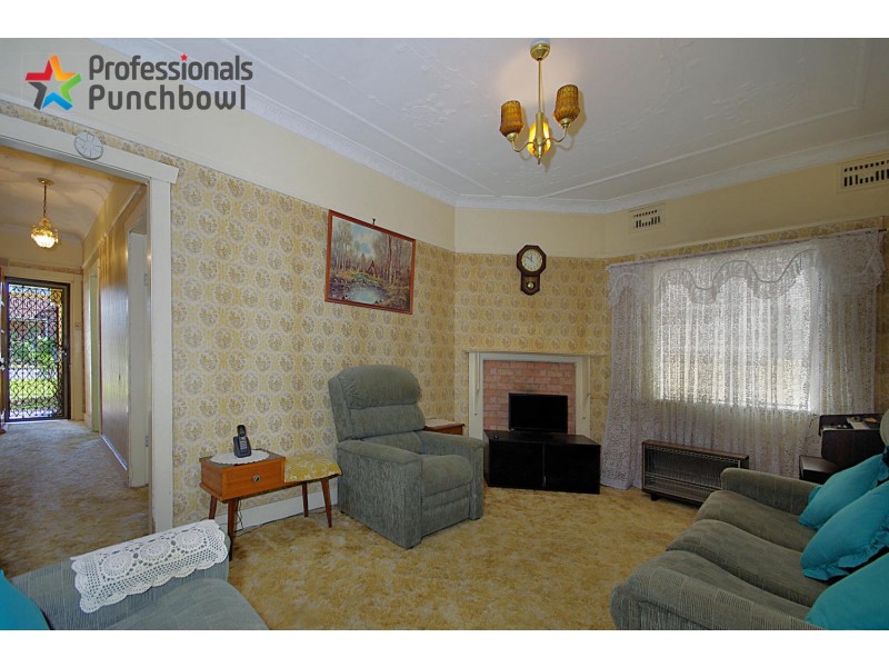10 LANCELOT Street, Punchbowl NSW 2196