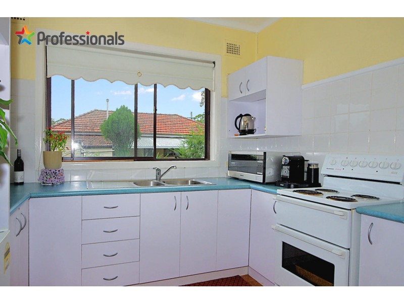 7 BURROWS Avenue, Chester Hill NSW 2162