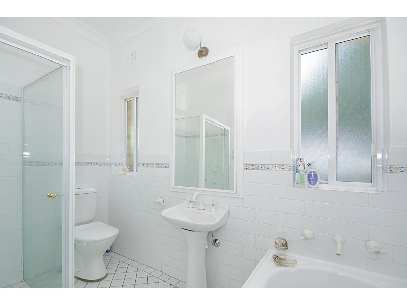 1 CARLTON Parade, Punchbowl NSW 2196