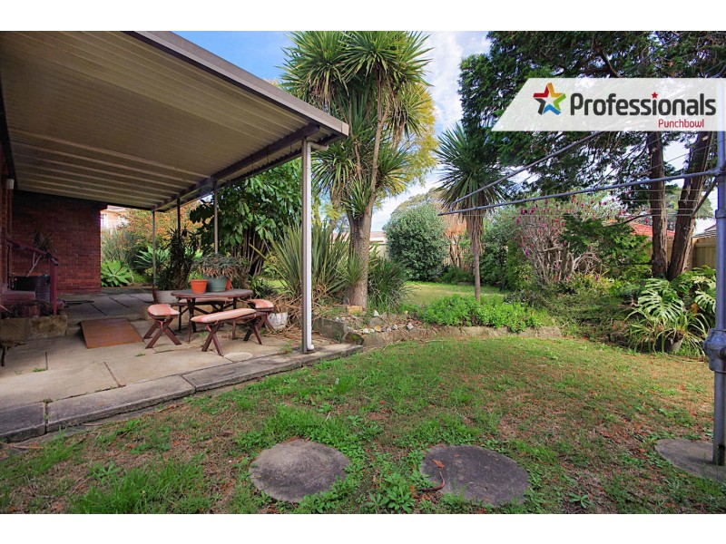 29 BUNGALOW Road, Roselands NSW 2196