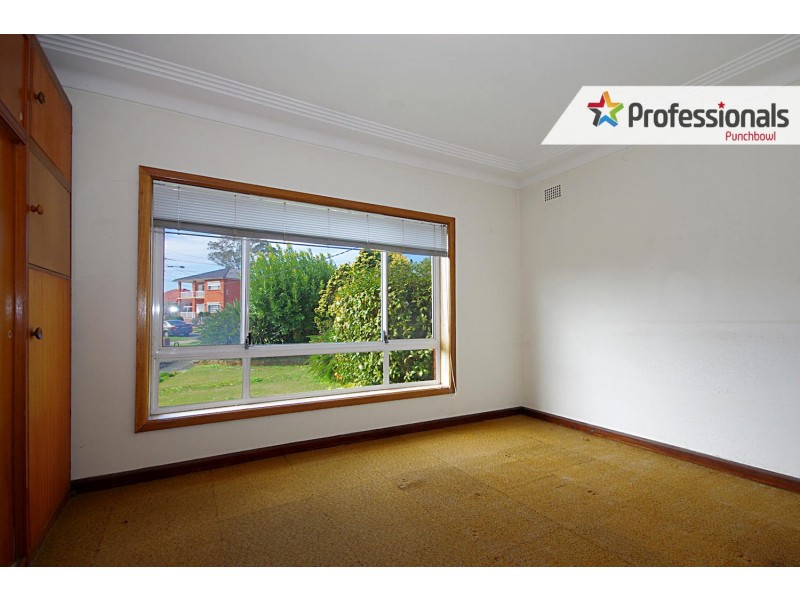 29 BUNGALOW Road, Roselands NSW 2196