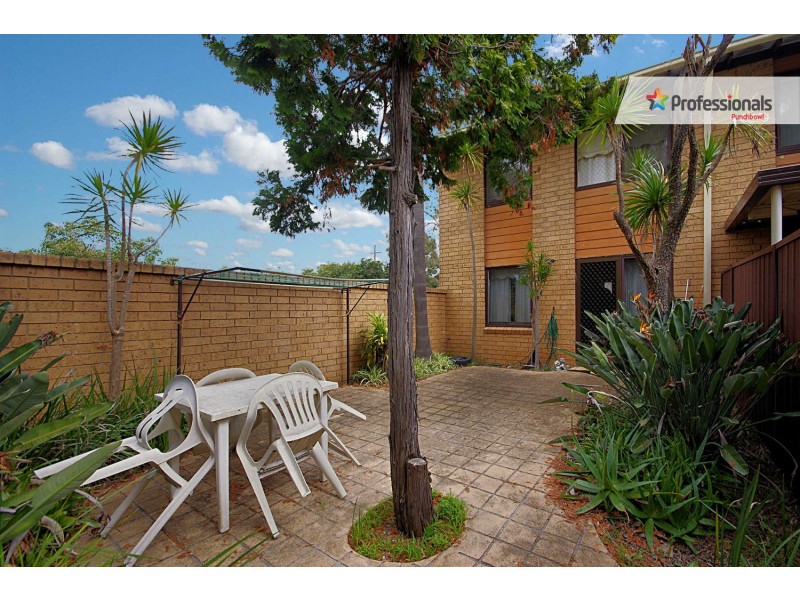 23/75 CHISWICK Road, Greenacre NSW 2190