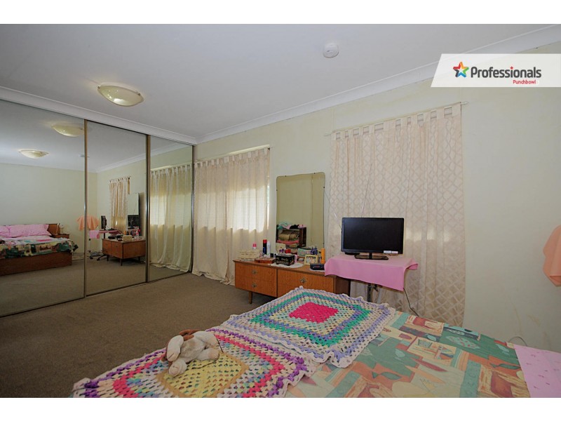 23/75 CHISWICK Road, Greenacre NSW 2190