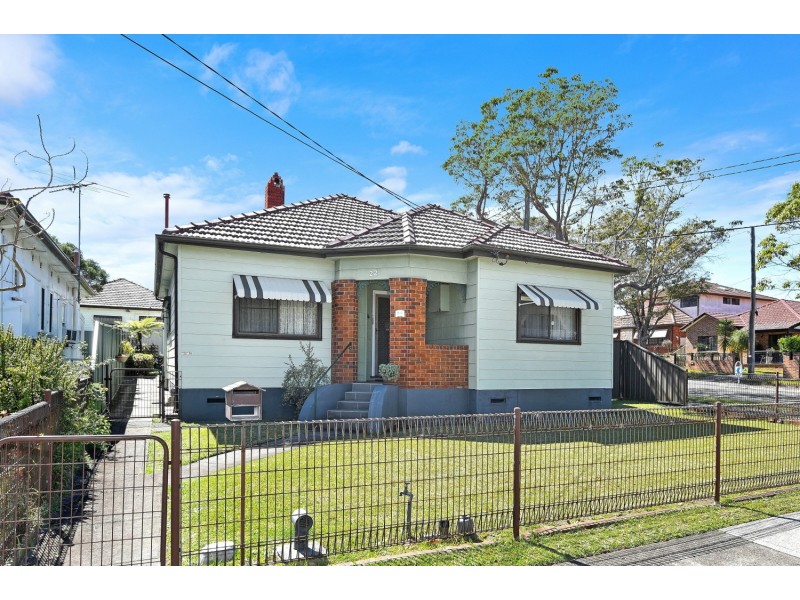 22 STEPHENSON Street, Roselands NSW 2196