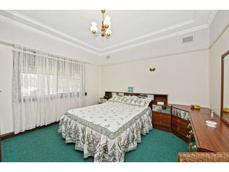 22 STEPHENSON Street, Roselands NSW 2196