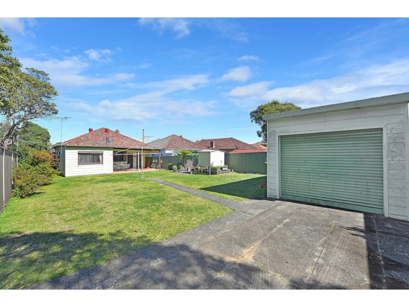 22 STEPHENSON Street, Roselands NSW 2196