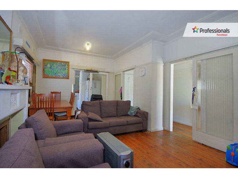 5 EWEN Street, Roselands NSW 2196