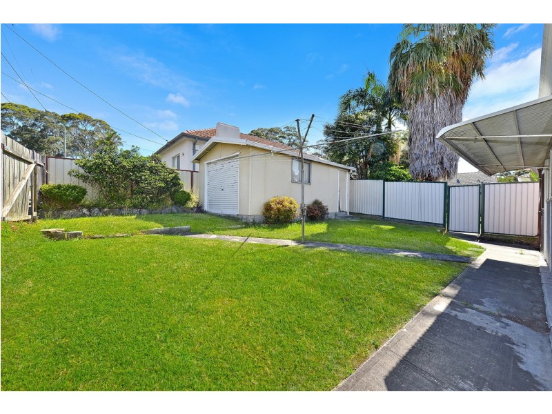 10 PENSHURST Road, Roselands NSW 2196