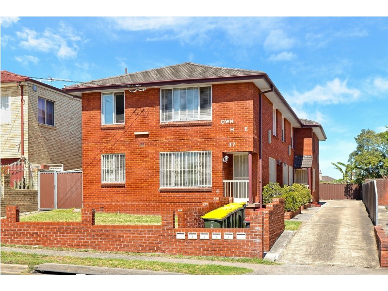 37 KING GEORGES Road, Wiley Park NSW 2195