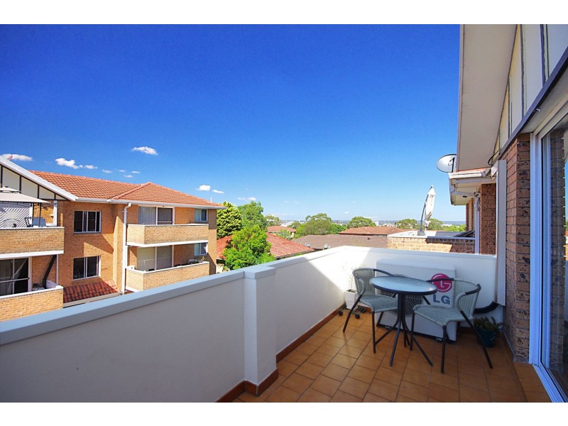33/134 meredith Street, Bankstown NSW 2200