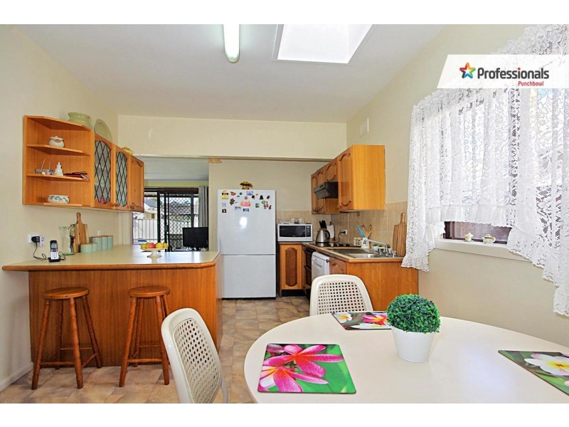 4 HARGRAVES Avenue, Punchbowl NSW 2196