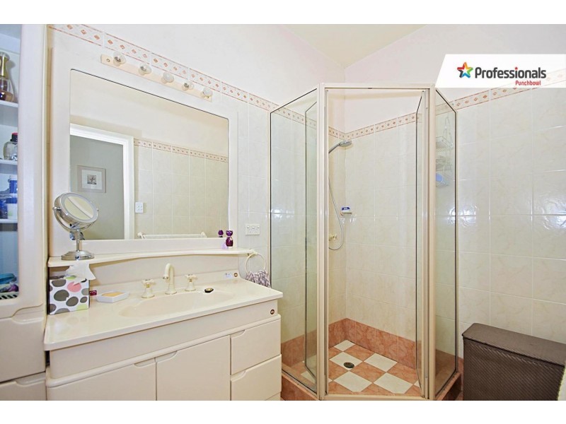 4 HARGRAVES Avenue, Punchbowl NSW 2196