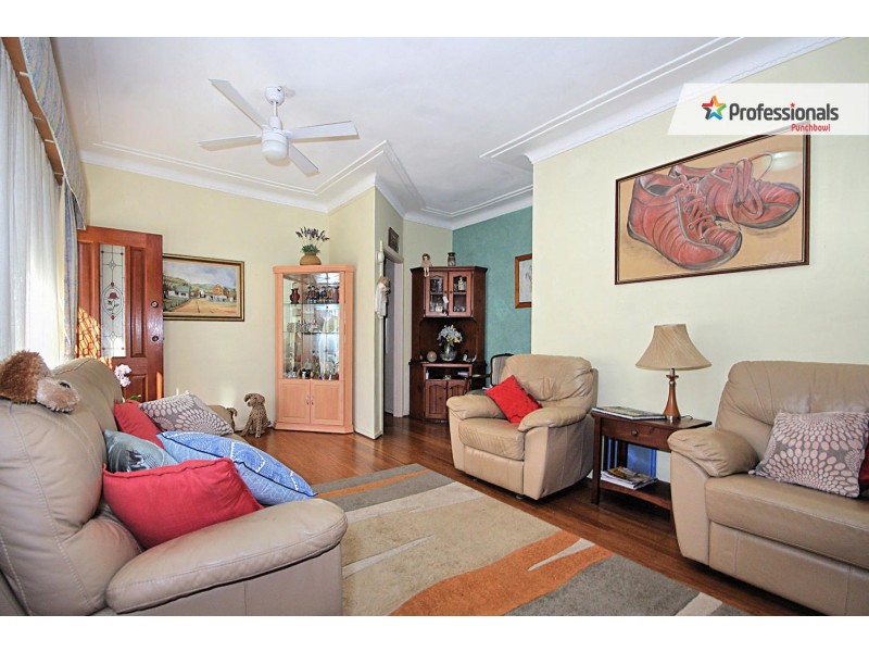 14 KENT Avenue, Roselands NSW 2196