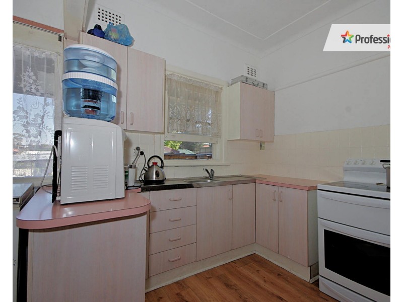 37 BONDS Road, Punchbowl NSW 2196