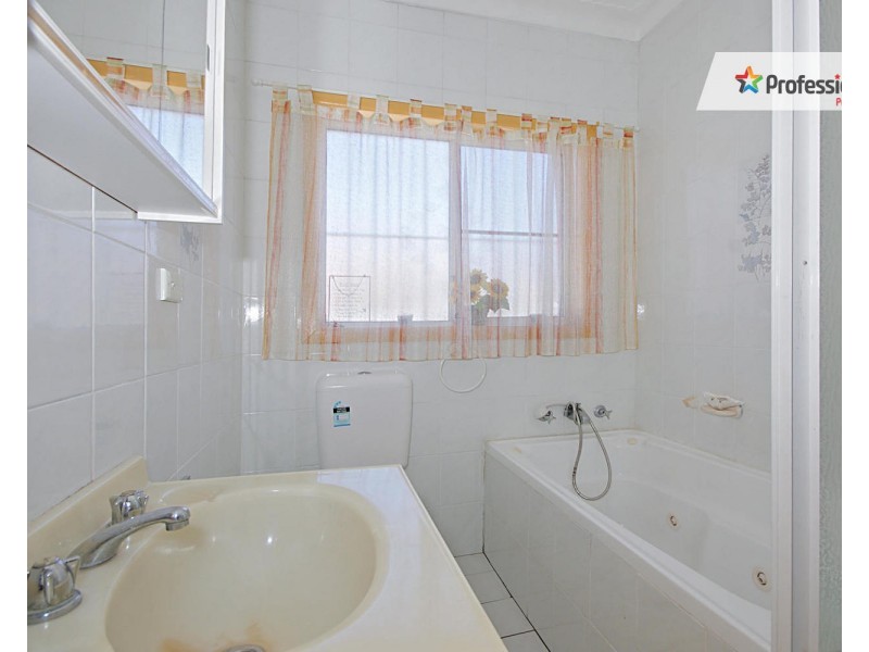 14 PAYTEN Avenue, Roselands NSW 2196