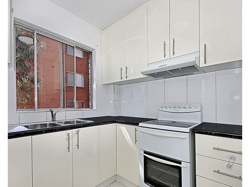 13/52 FAIRMOUNT Street, Lakemba NSW 2195