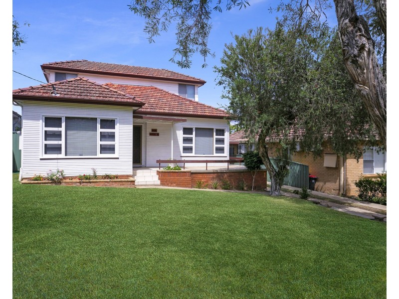 38 SHIRLEY Avenue, Roselands NSW 2196