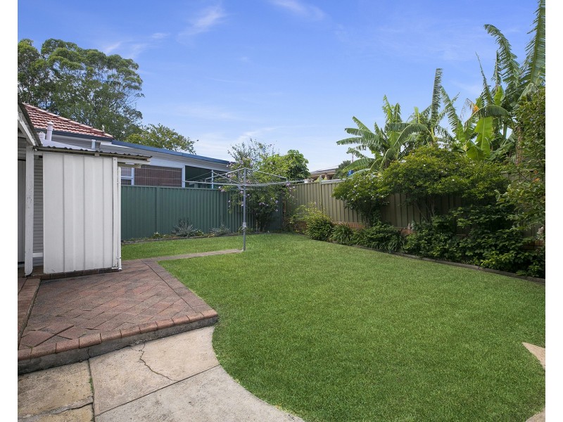 38 SHIRLEY Avenue, Roselands NSW 2196