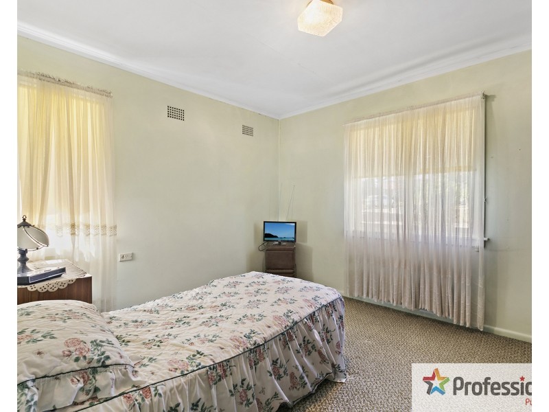 4 COORABIN Place, Riverwood NSW 2210