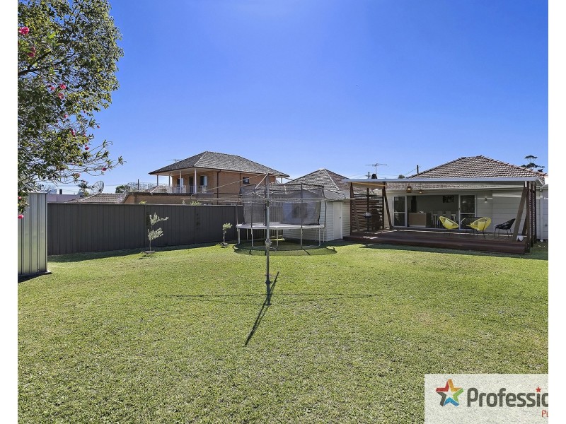 7 EWEN Street, Roselands NSW 2196