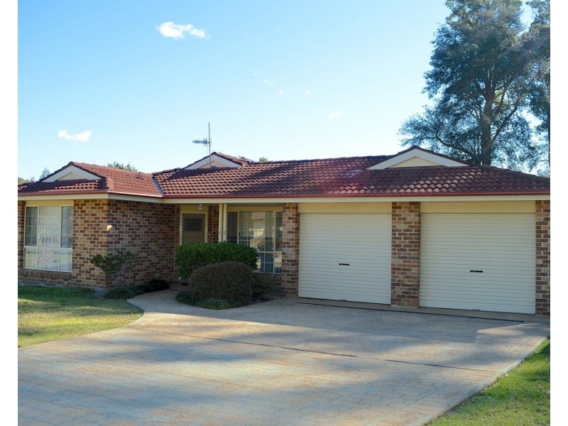 13 Claylands Drive, St Georges Basin NSW 2540